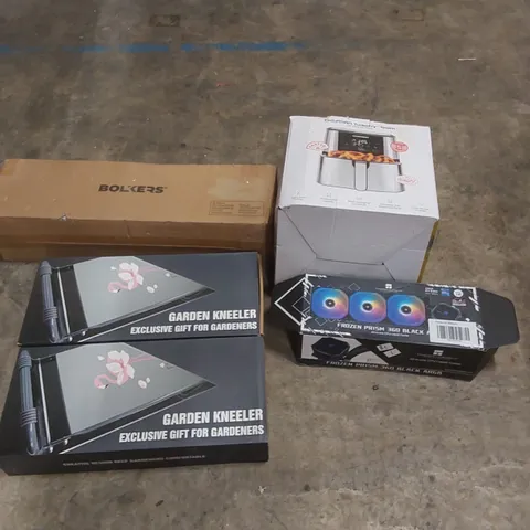 PALLET OF ASSORTED ITEMS INCLUDING: GARDEN KNEELER, THERMALRIGHT FROZEN PRISM 360 AIO CPU COOLER, AIR FRYER ECT