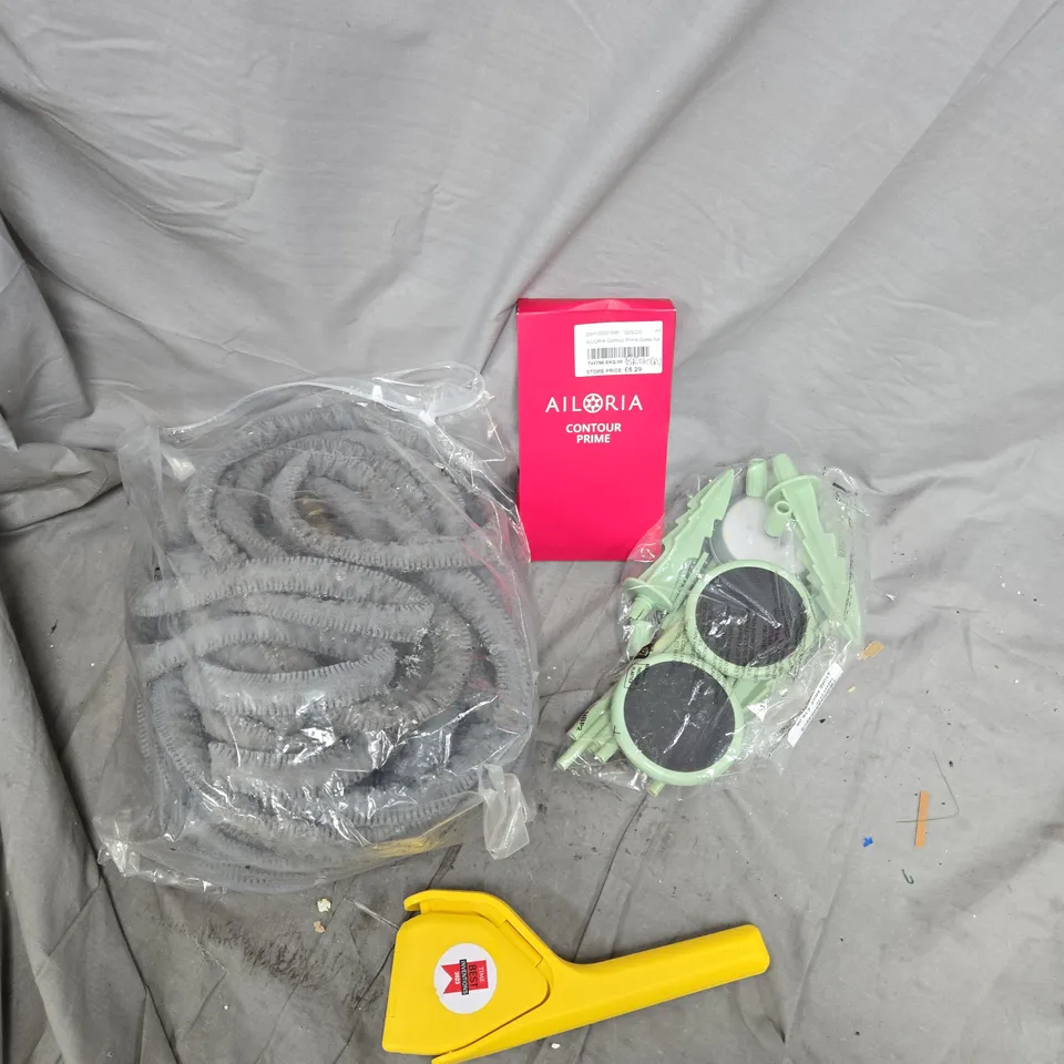 LARGE QUANTITY OF ASSORTED ITEMS TO INCLUDE GLASS NAIL FILE SET, HOSE PIPE, FLUICER, SWAY SOLAR LIGHTS, ETC - COLLECTION ONLY