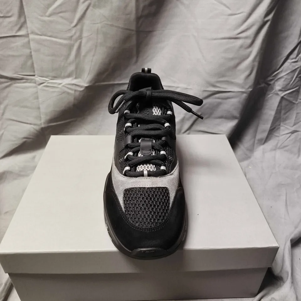 BOXED PAIR OF CLEENS TRAINERS – BLACK & GREY- SIZE 10.5