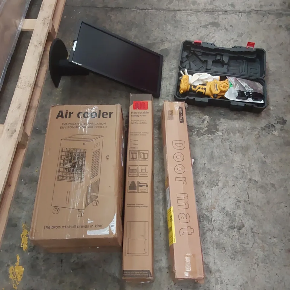 PALLET OF ASSORTED ITEMS INCLUDING: LENOVO MONITOR (UNTESTED), MINI CHAINSAW, AIR COOLER, RETRACTABLE SAFETY GATE, DOOR MAT ECT