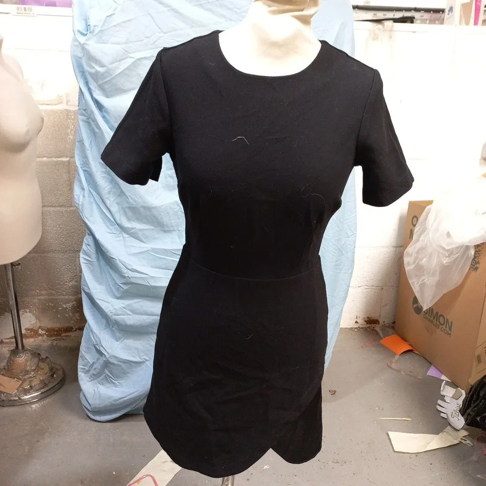 TOPSHOP BLACK WOMEN'S DRESS, UK 6 (EU34) – SHORT-SLEEVED, KNEE-LENGTH