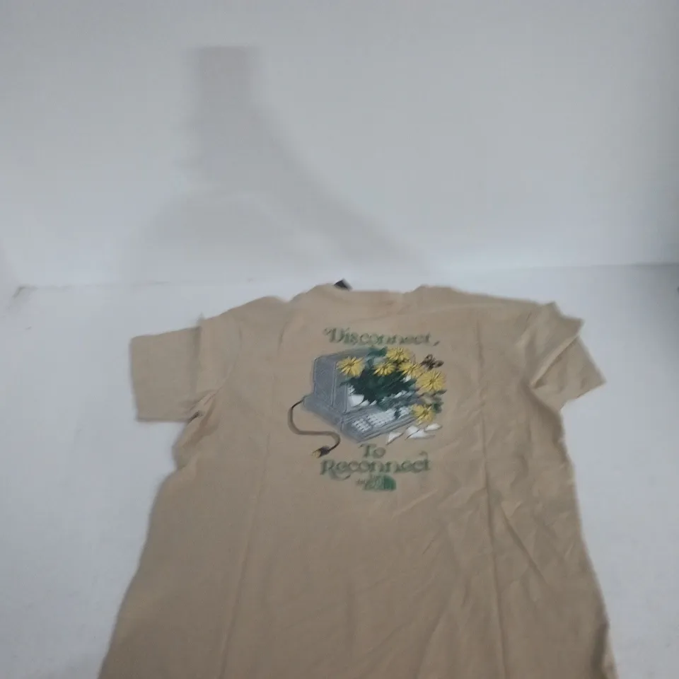 THE NORTH FACE MENS T-SHIRT – BEIGE, SIZE M/M 