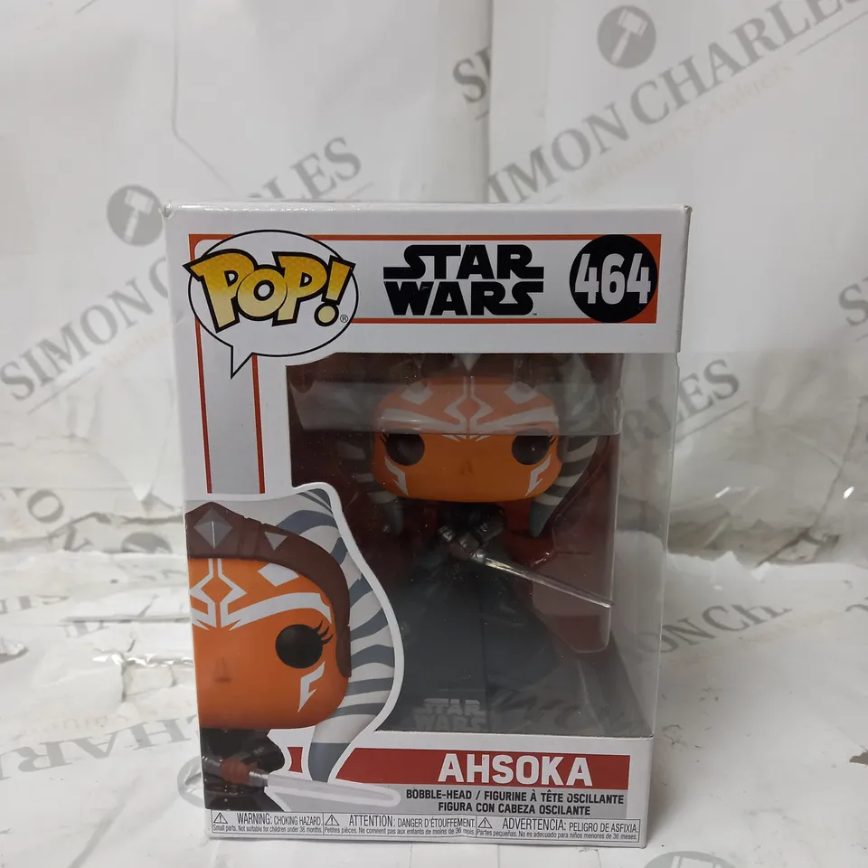 FUNKO POP STAR WARS: THE MANDALORIAN AHSOKA WITH LIGHT SABERS