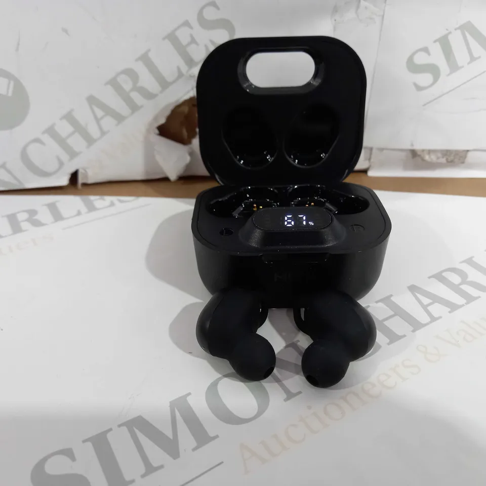 BOXED MIXX STREAMBUDS DOTS IN BLACK