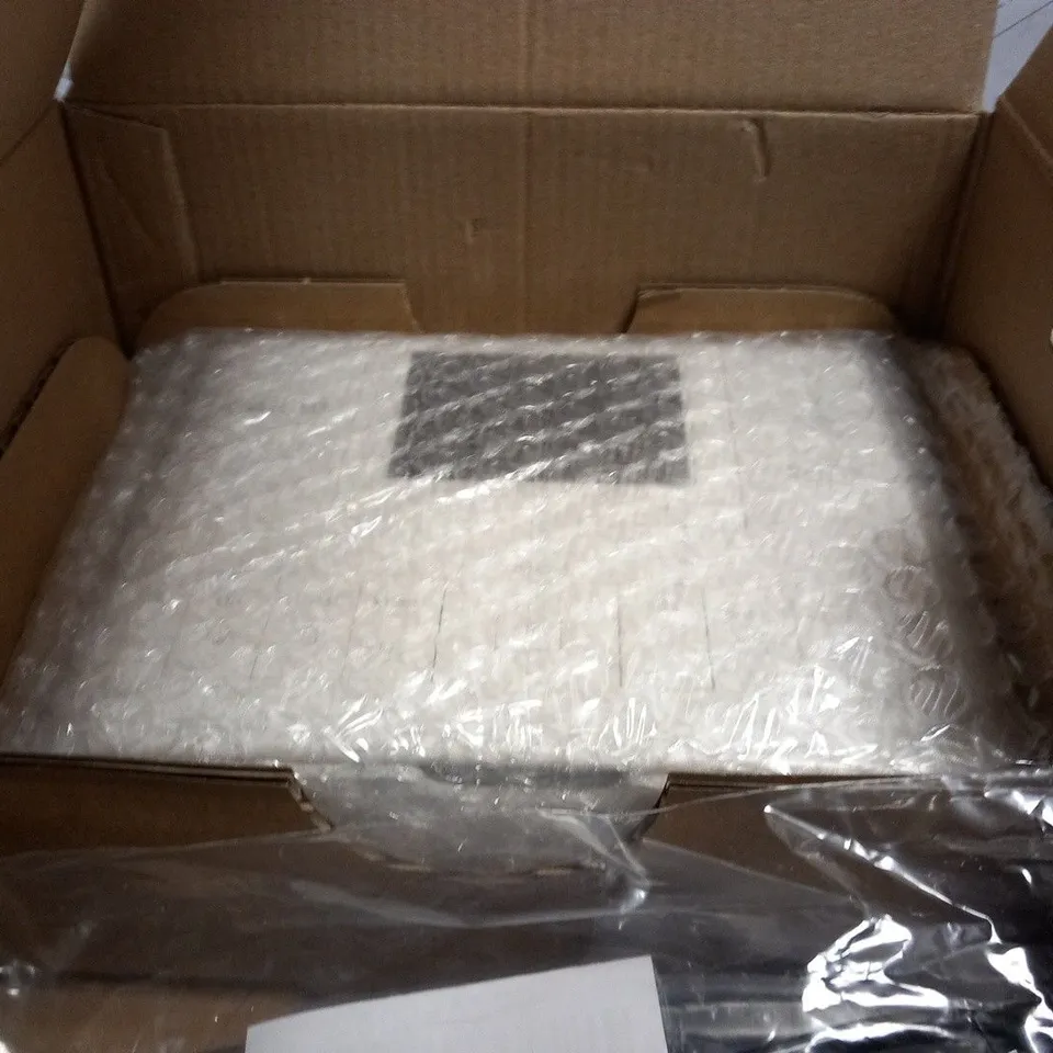 BOXED CANON SELPHY COMPACT PHOTO PRINTER SELPHY CP130