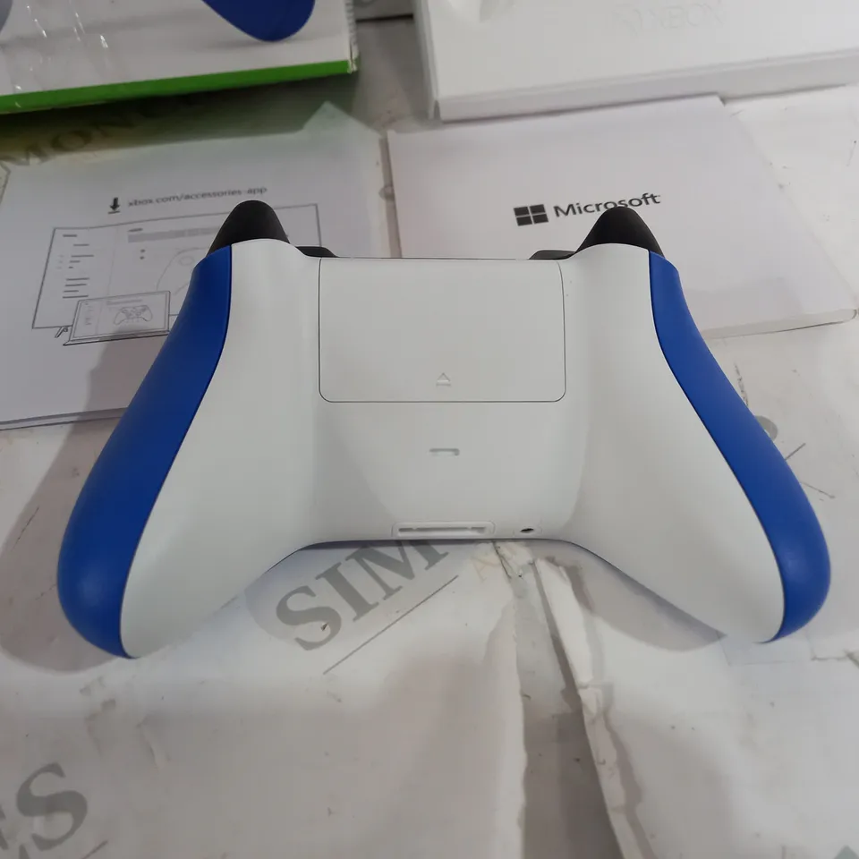 BOXED XBOX SHOCK BLUE WIRELESS CONTROLLER 