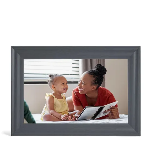 GRIFFIN BY AURA 10.1" WIFI DIGITAL PHOTO FRAME