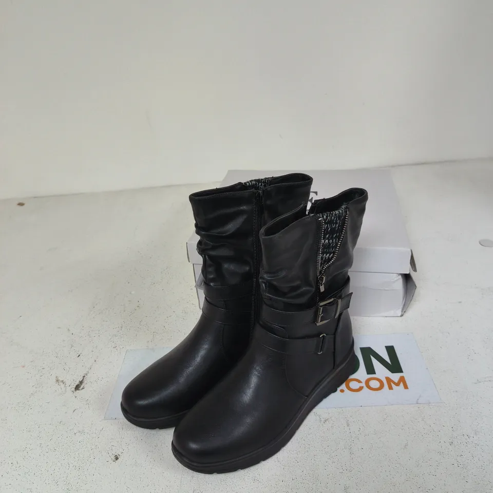 E SHOES BY EMMA CATALINA BLACK BOOTS – UK 5