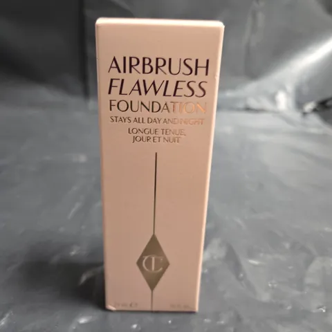 CHARLOTTE TILBURY AIRBRUSH FLAWLESS FOUNDATION - 6 NEUTRAL - 30ML