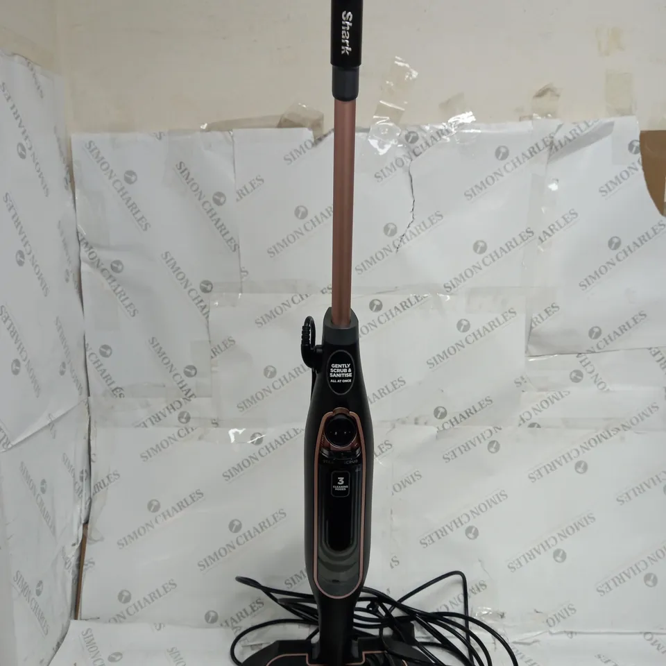 BOXED SHARK STEAM SCRUBBER S7201 - COLLECTION ONLY