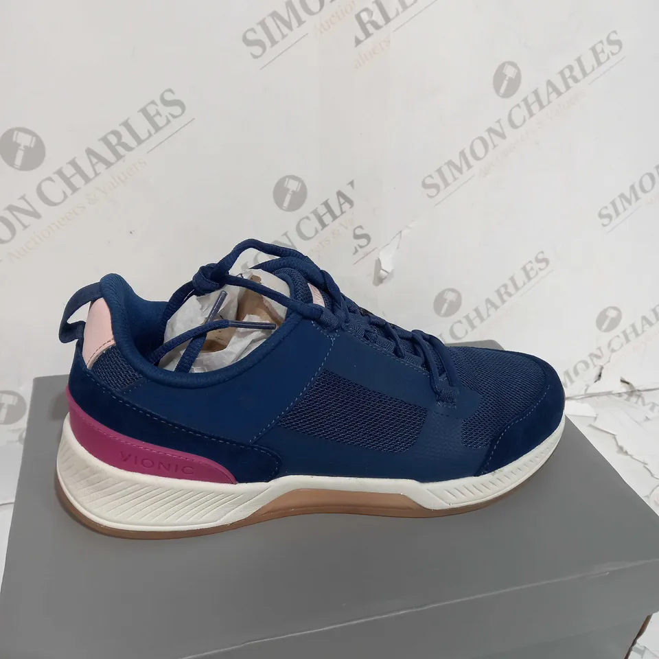 BOXED VONIC FEARLESS DARK BLUE TRAINERS - UK SIZE 4