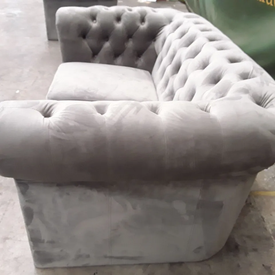 QUALITY DESIGNER LOVESEAT - GREY FABRIC