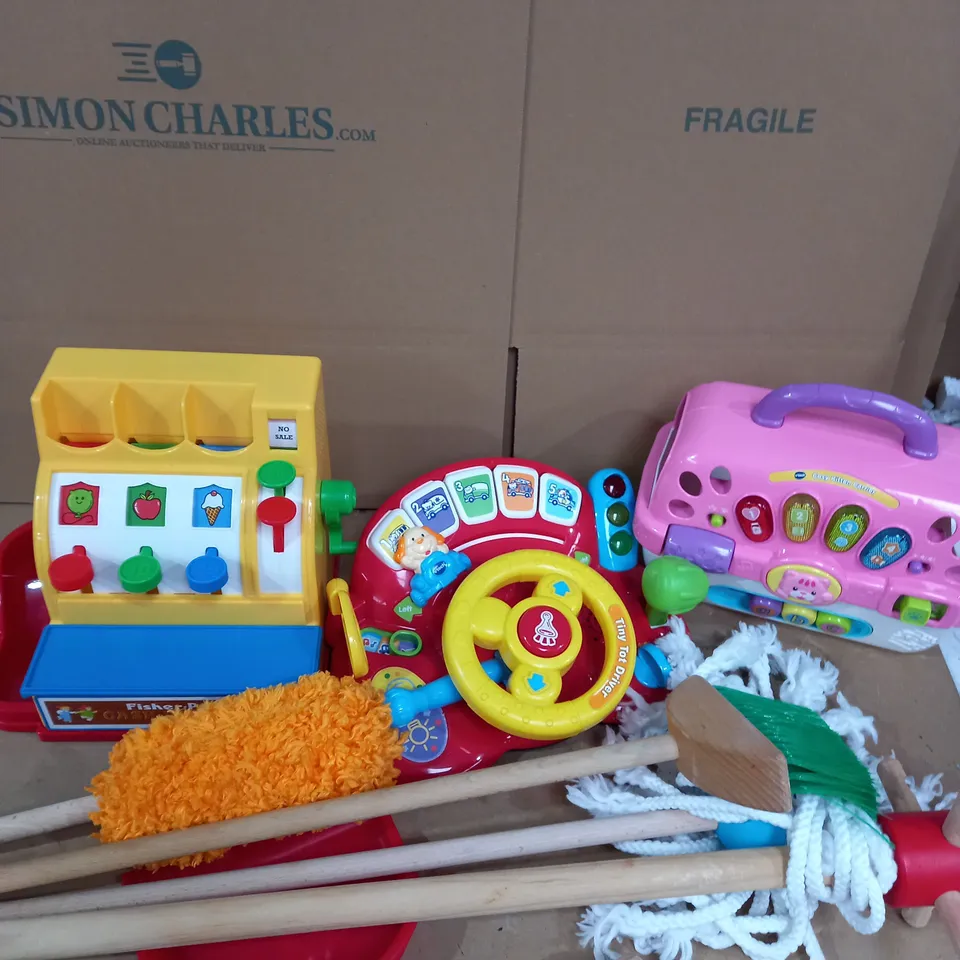 LOT OF APPROXIMATELY 5 BABY AND CHILDRENS TOYS TO INCLUDE CASH REGISTER, CLEANING TOYS, TINY TOY DRIVER ETC