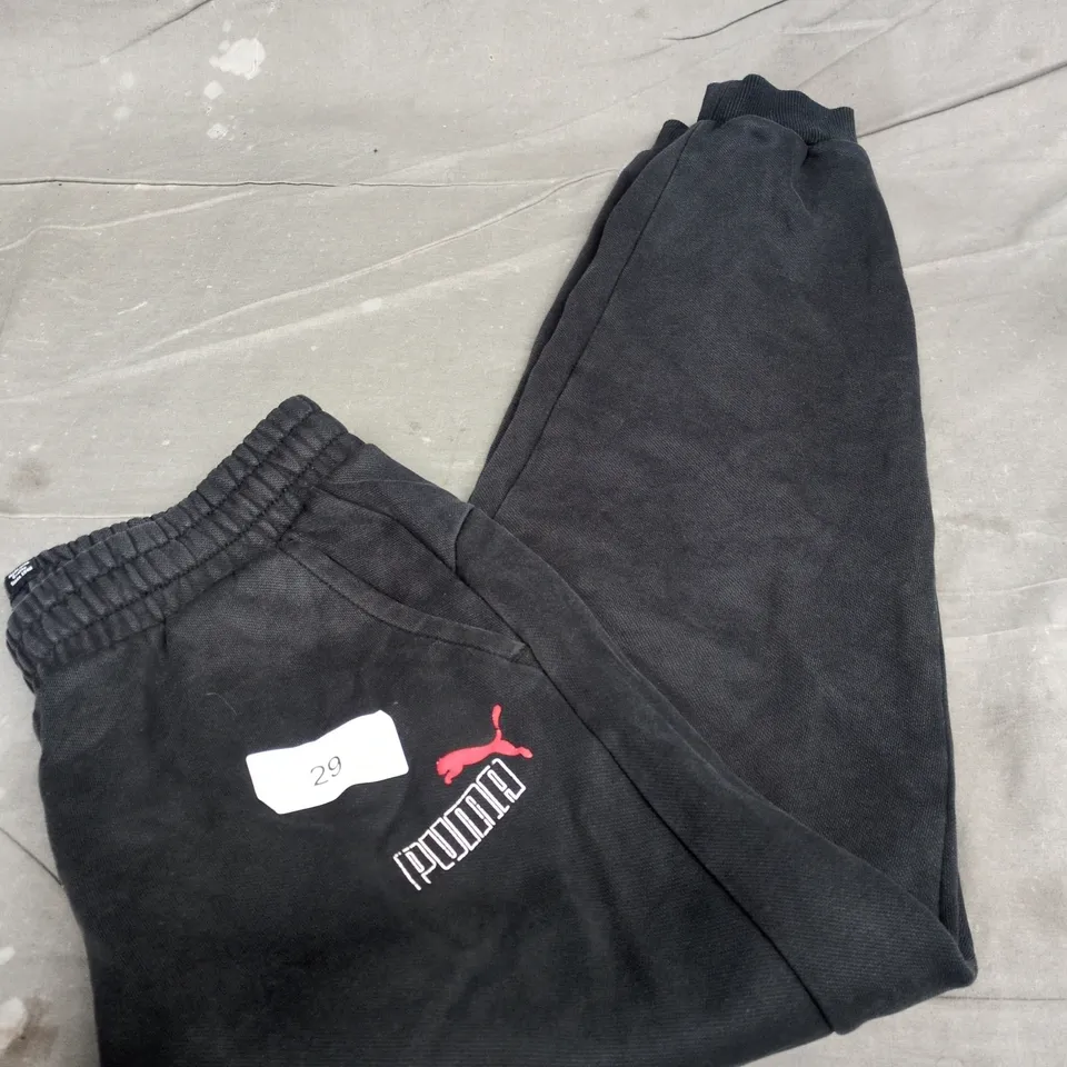 PUMP LOGO JOGGERS SIZE XL 
