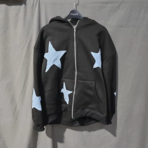 BOX OF APPROXIMATELY 25 CLOTHING ITEMS INCLUDING:BLACK AND BLUE STAR JUMPER, BROWN AND CREAM FUR COAT AND WHITE PUFFER