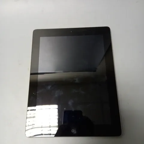 APPLE IPAD A1458 (4TH GEN) TABLET