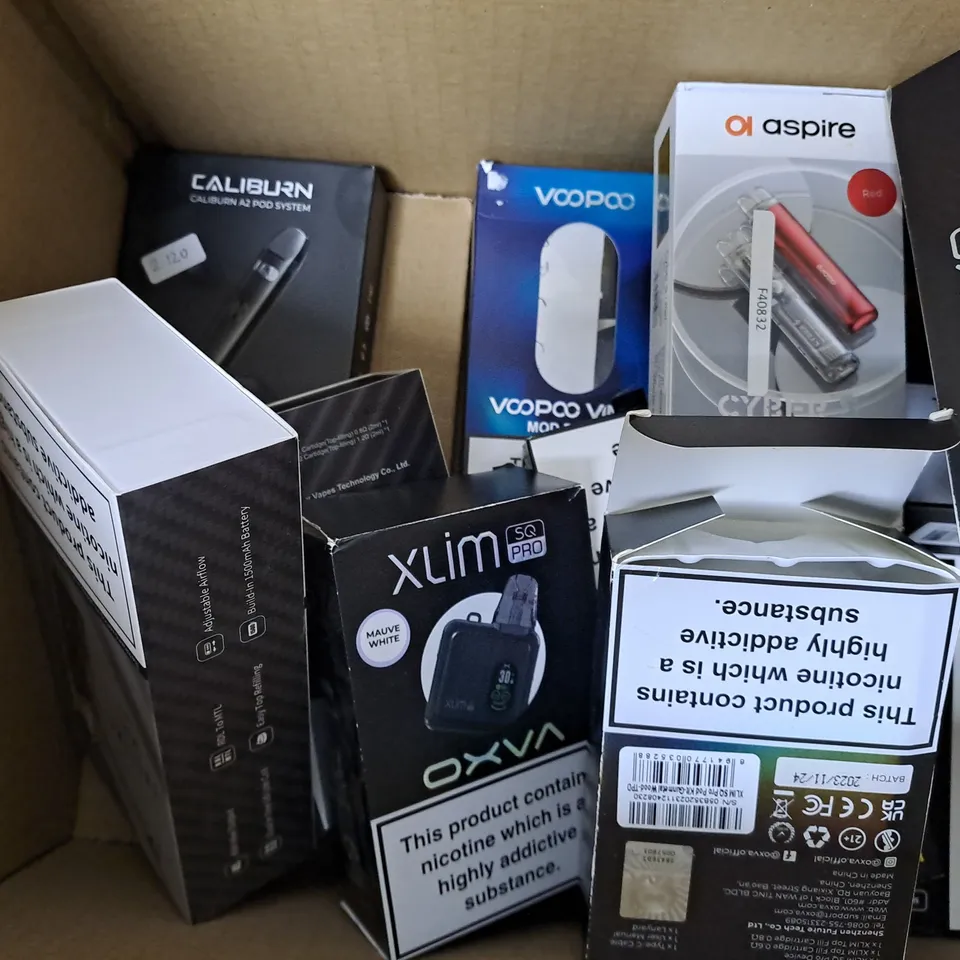 APPROXIMATELY 10 ASSORTED E-CIGARETTE PRODUCTS TO INCLUDE VOOPOO DRAG NANO 2 NEBULA EDITION, VOOPOO VINCI 3 MOD POD KIT, UWELL CALIBURN A3 POD SYSTEM