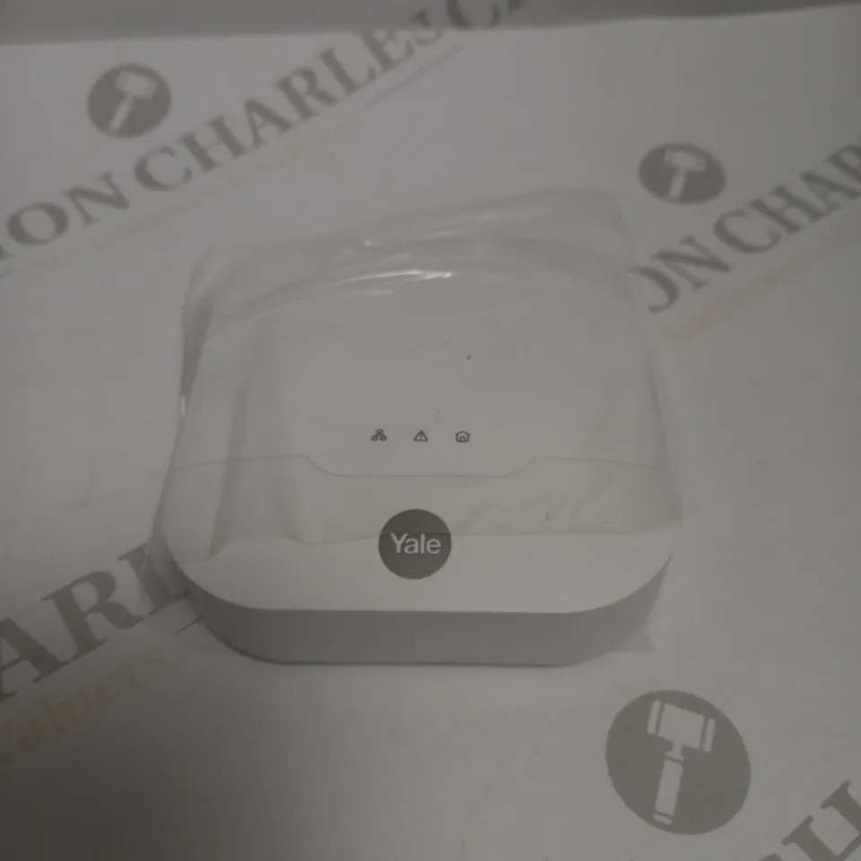 YALE LIVING SMART HUB 3.0