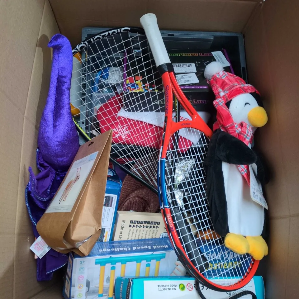LARGE BOX OF APPROXIMATELY 20 ASSORTED TOYS AND GAMES TO INCLUDE TENNIS RACKETS, BABY TOYS AND HOT WATER BOTTLES