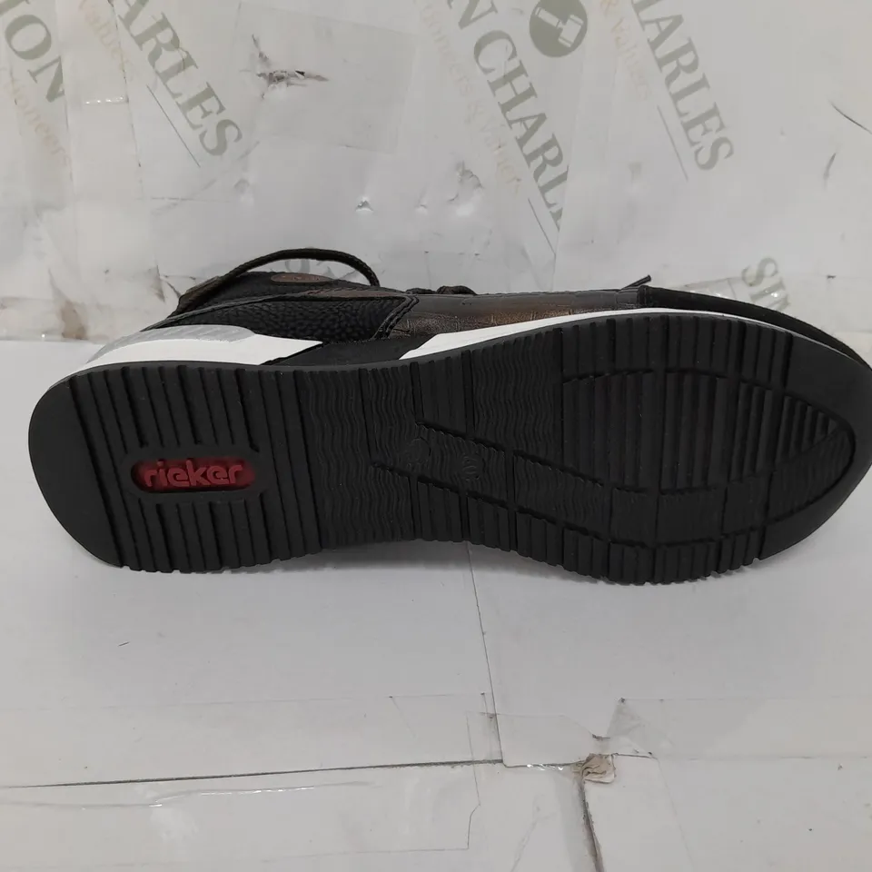 PAIR OF RIEKER HIGH TOP MIX MATERIAL TRAINER BOOTS SIZE 6.5