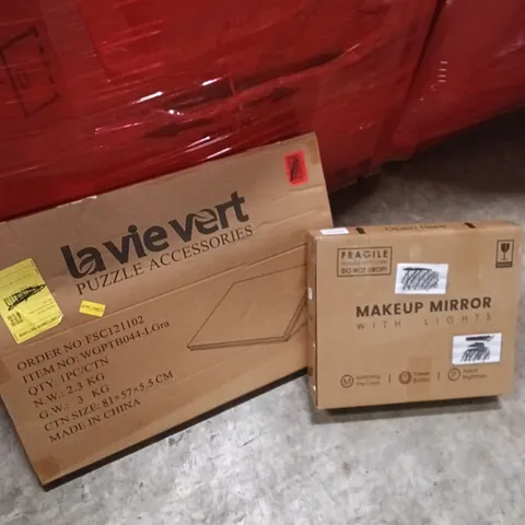 PALLET OF ASSORTED ITEMS INCLUDING - PUZZLE ACCESSORIES, MAKEUP MIRROR WITH LIGHTS 