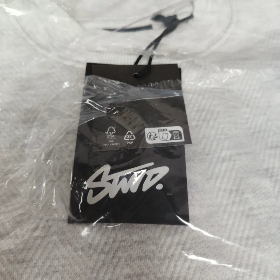 STWD (PULL & BEAR) - WHITE JUMPER WITH FRESH CODES CHEST LOGO – XS