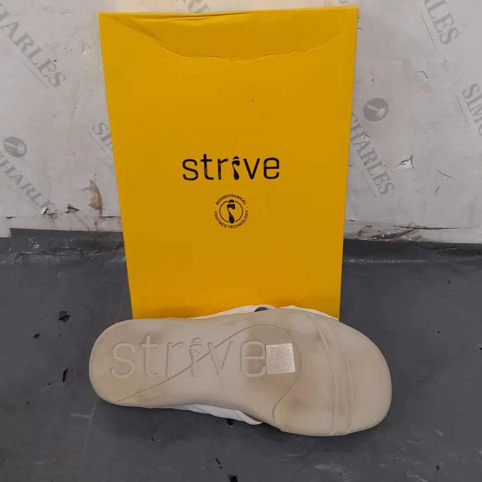 BOXED PAIROF STRIVE SICILY WHITE SANDAL UK 7 