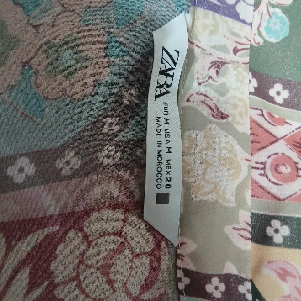 ZARA WOMEN’S PATCHWORK FLORAL SHIRT – SIZE M (EU M / US M)