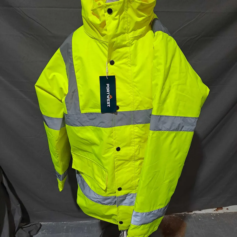 PORTWEST HI-VIS TRAFFIC JACKET IN YELLOW - MEDIUM