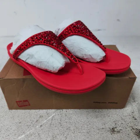 FITFLOP SOLAY MIXED-CRYSTAL TOE-POST SANDALS - 5
