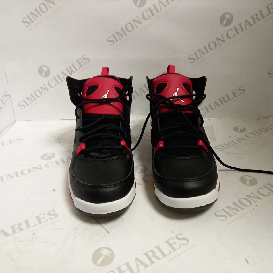 JORDAN FLTCLB GS BLACK/WHITE-UNIVERSITY RED - UK 6 