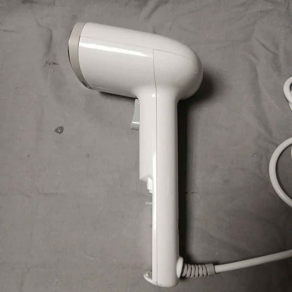 WHITE HANDHELD CLOTHES STEAMER WITH POWER CORD