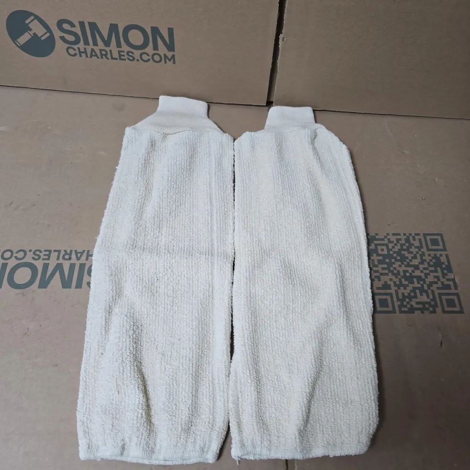 BOX OF UCI TCSL18 18" COTTON TERRY-CLOTH HEAT RESISTANT SLEEVES