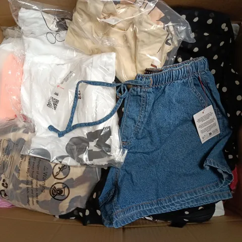 APPROXIMATELY 30 ASSORTED CLOTHING ITEMS IN VARIOUS SIZES, STYLES & COLOURS TO INCLUDE BRANDS SUCH AS VERY, YOURS, ASOS, ETC - COLLECTION ONLY