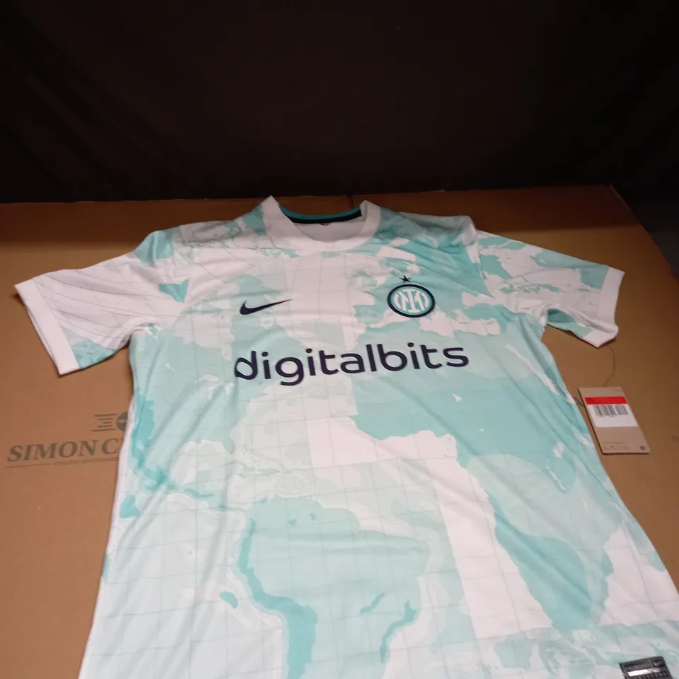 INTER MILAN FC FOOTBALL SHIRT SIZE LARGE