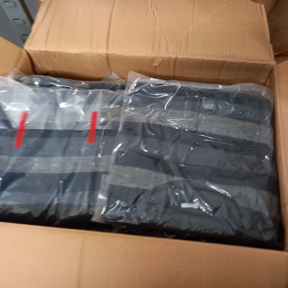 LOT OF APPROXIMATELY 25 BLUE STRIPED JUMPERS - SIZE UNSPECIFIED