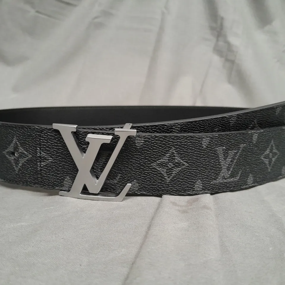 LOUIS VUITTON BLACK BELT 