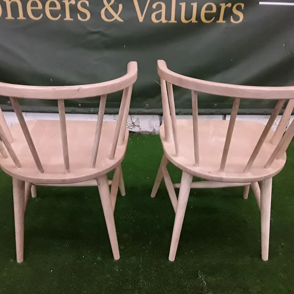 SET OF 2 OAK DINING CHAIRS