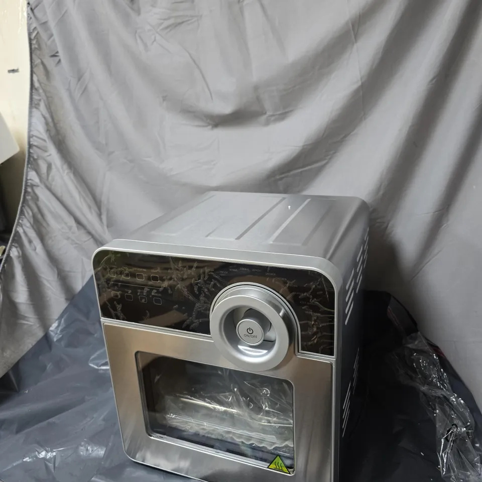 BOXED KLARSTEIN AEROVITAL CUBE CHEF HOT AIR FRYER 