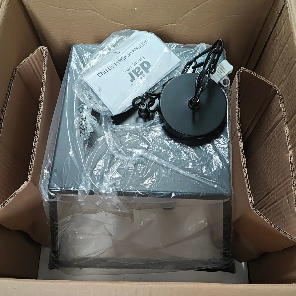 BOXED DAR ACADEMY 4-LIGHT LANTERN IN BLACK