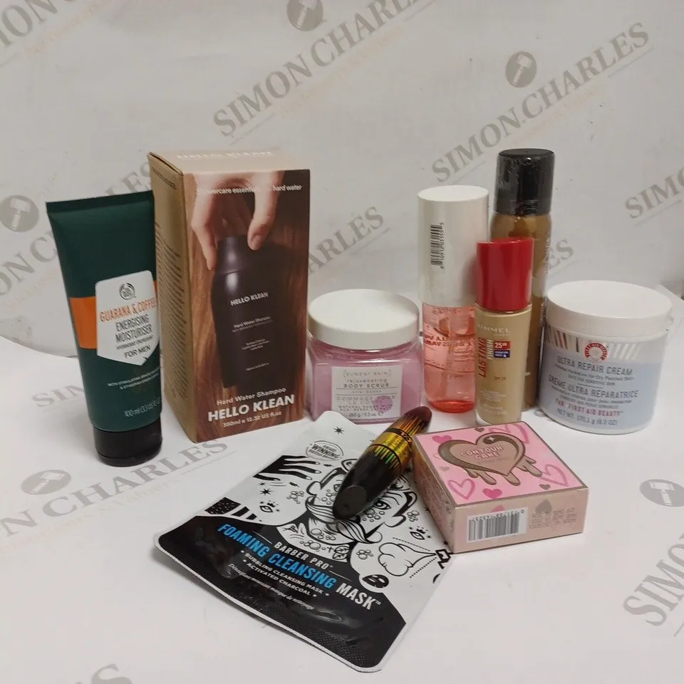 APPROXIMATELY 10 ASSORTED HEALTH AND BEAUTY PRODUCTS TO INCLUDE HELLO KLEAN HARD WATER SHAMPOO, SUNDAY RAIN REJUVENATING BODY SCRUB, SALLY HANSEN AIRBRUSH LEG MAKEUP
