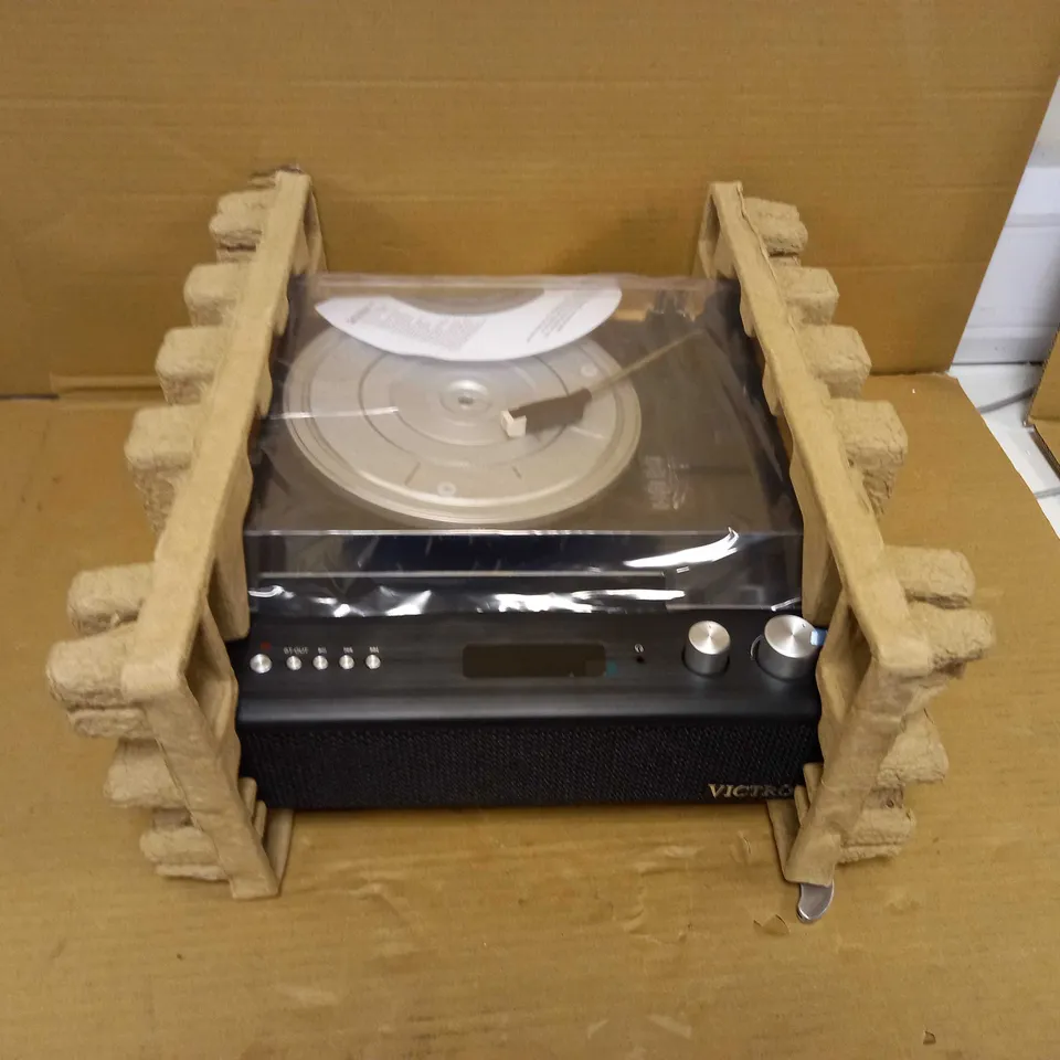 VICTROLA EASTWOOD 3-SPEED BLUETOOTH TURNTABLE