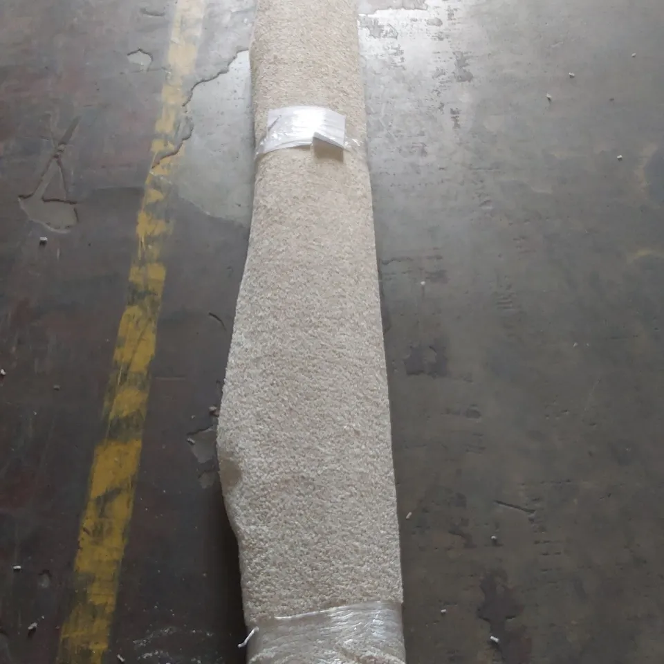 ROLL OF QUALITY GRIFFIN HESSIAN FELT BACK CARPET - APPROXIMATELY 2.35 x 4m
