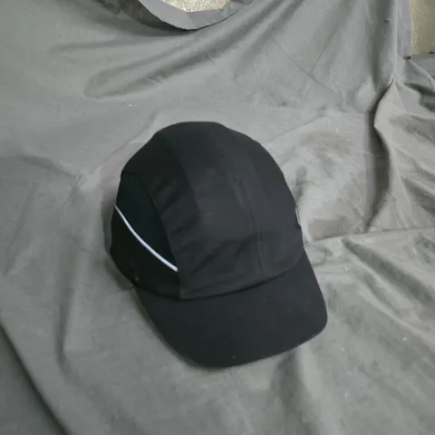 ULTIMATE INDUSTRIAL SAFETY HELMET – BLACK, SIZE 54–59 CM