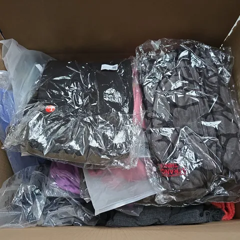 LARGE BOX OF APPROXIMATELY 25 ASSORTED CLOTHING ITEMS IN VARIOUS COLOURS, STYLES AND SIZES - COLLECTION ONLY