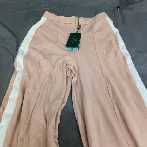 HOLLAND COOPER WOMEN’S PINK TRACK TROUSERS WITH WHITE SIDE STRIPES – SIZE S