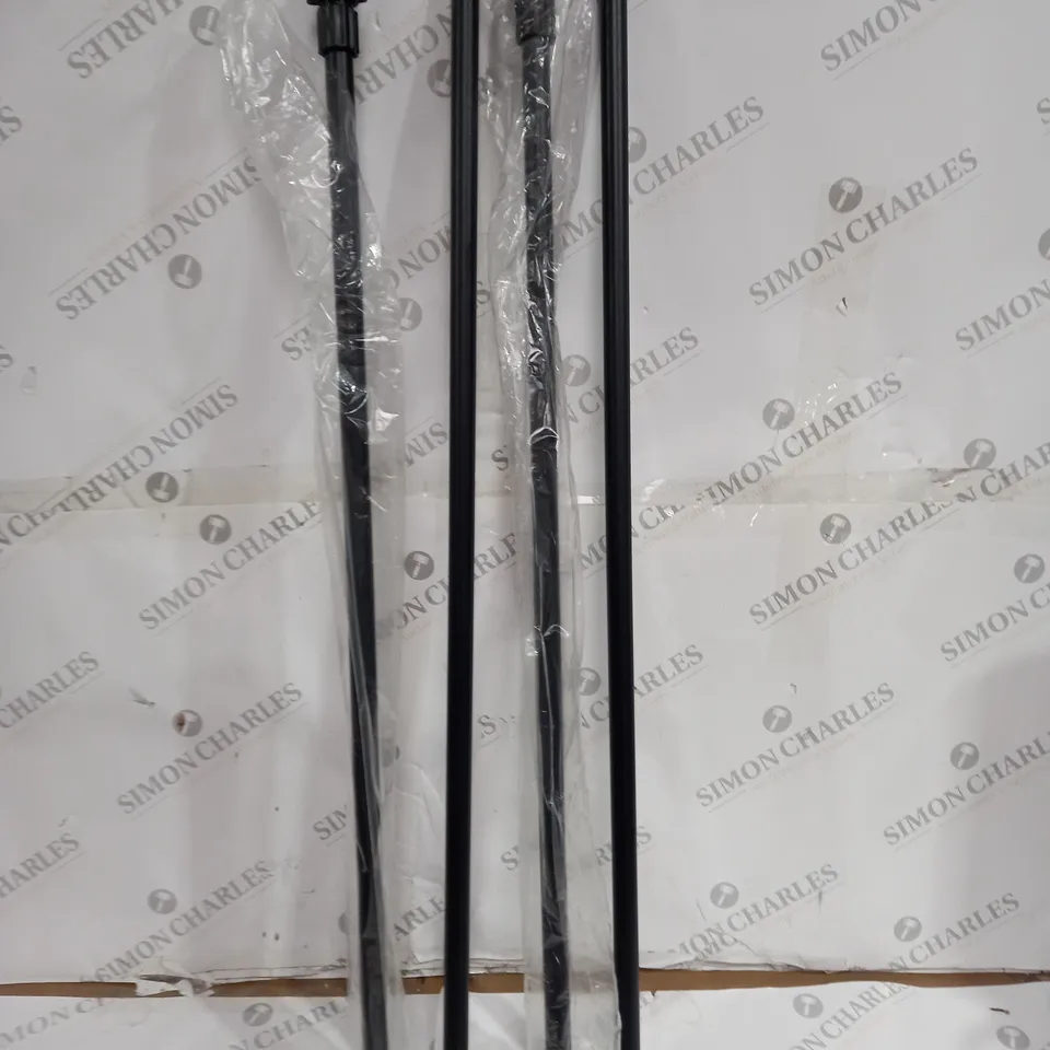 2 TELESCOPIC CLOTHES LINE PROP