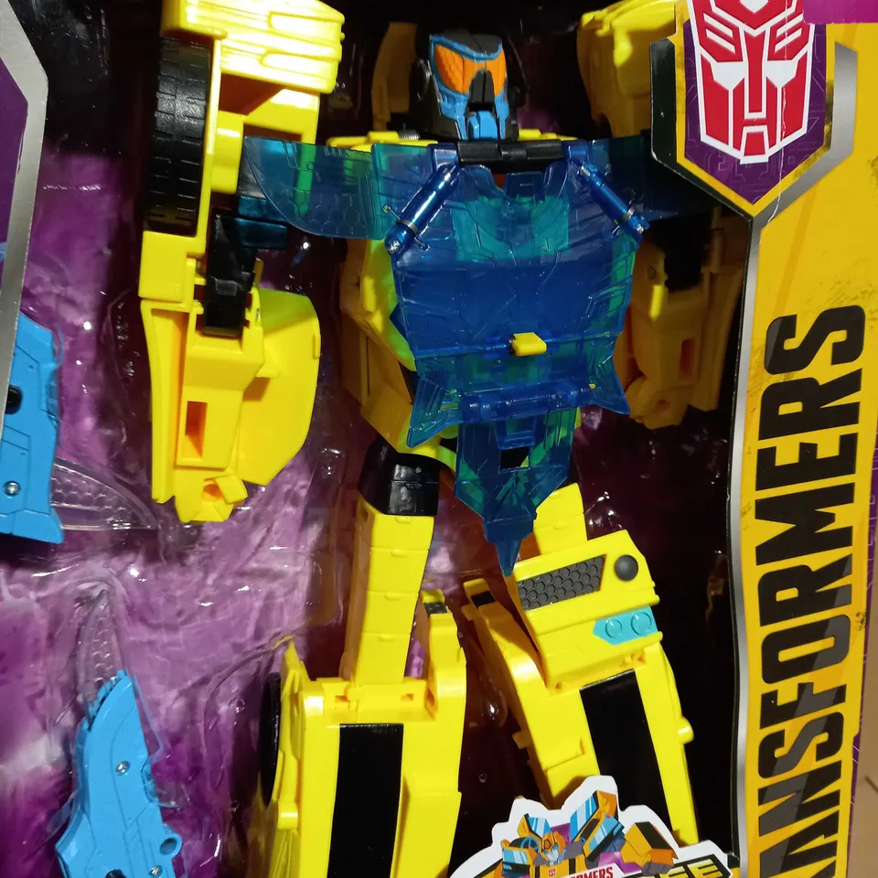 TRANSFORMERS CYBERVERSE ADVENTURES BUMBLEBEE ACTION FIGURE 