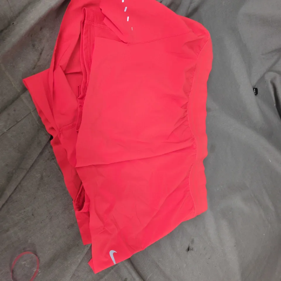 NIKE SWIFT DRI-FIT RUNNING SHORTS – BRIGHT PINK, SIZE M