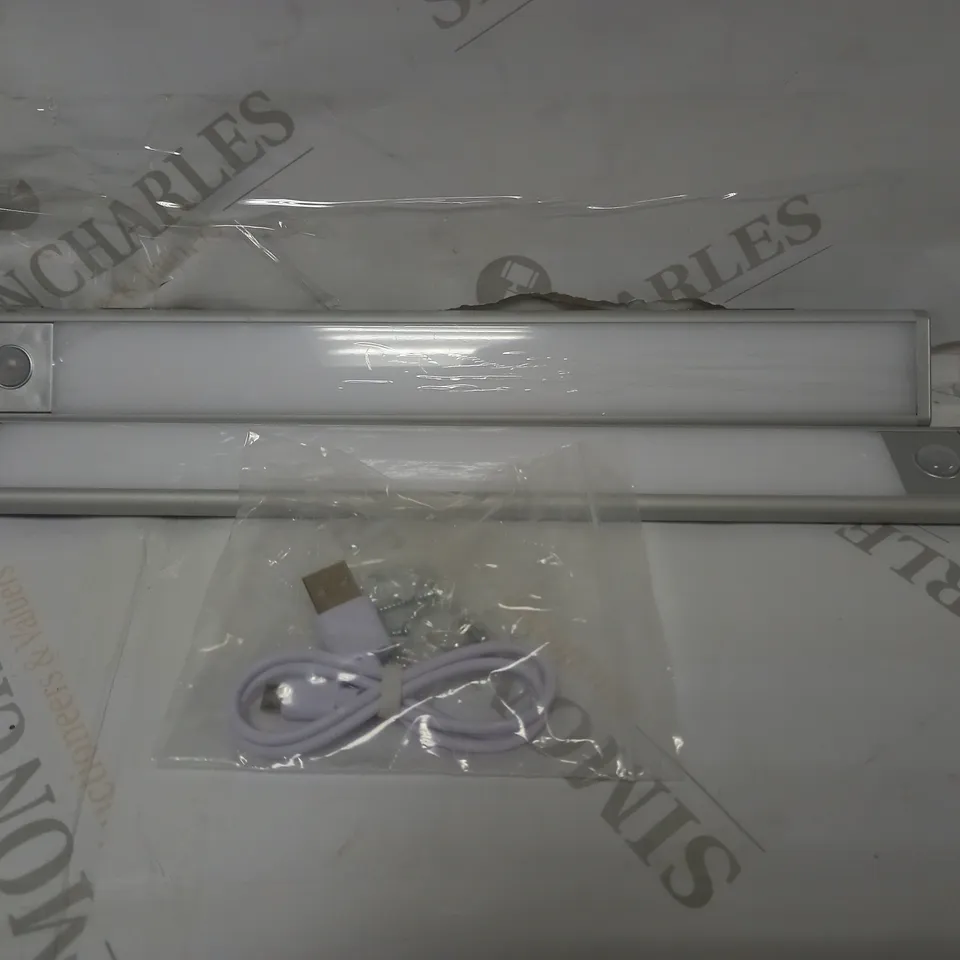 SFIXX SET OF 2 USB RECHARGEABLE MOTION SENSOR LIGHTS